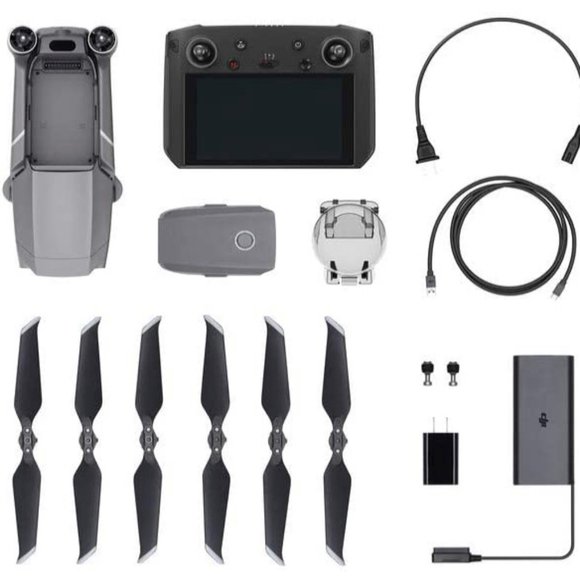New DJI Mavic 2 Zoom with Smart Controller - Picture 3 of 14